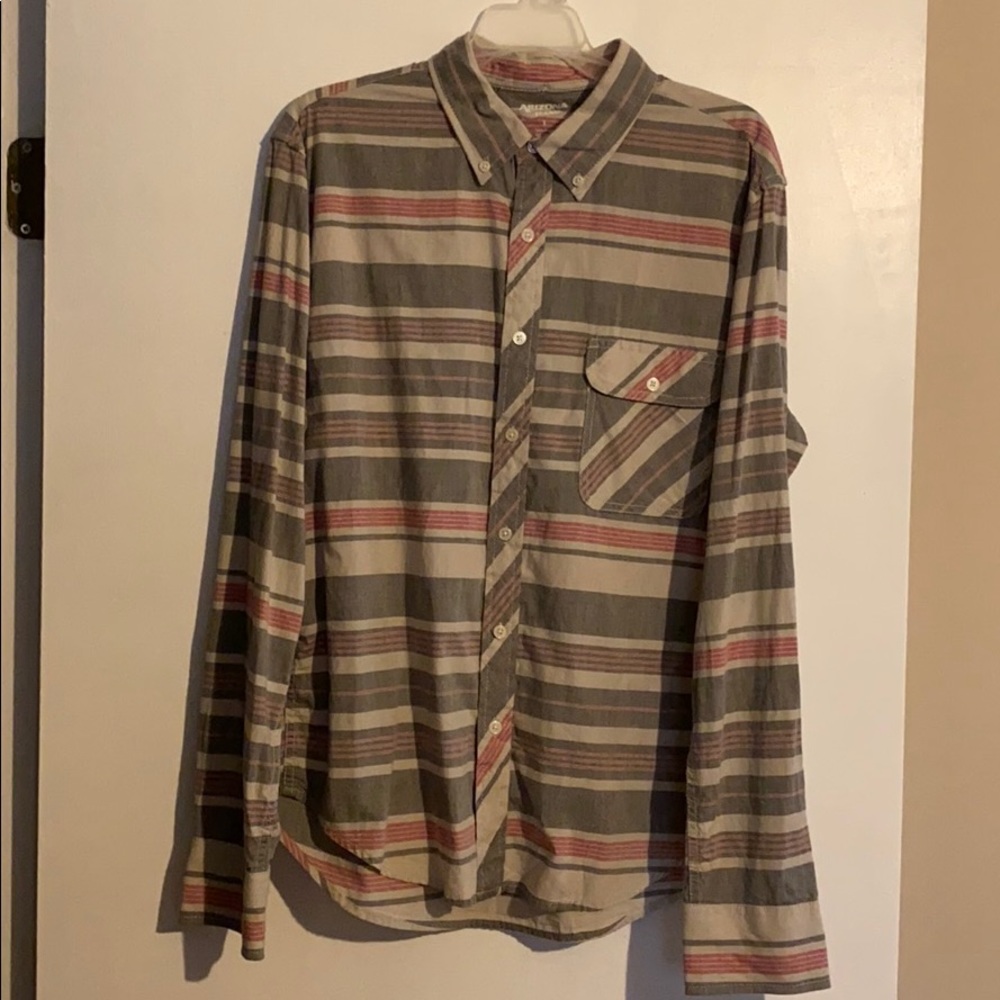 Arizona patterned button down collar shirt large.